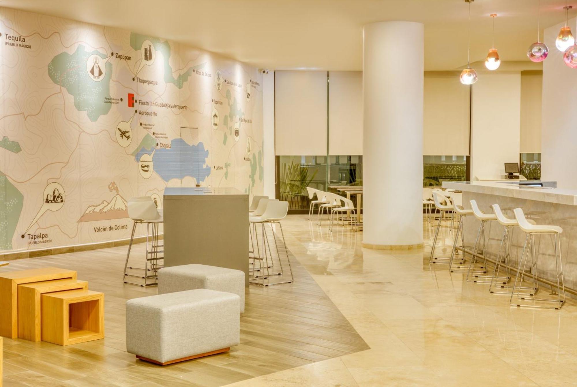 Fiesta Inn Guadalajara Aeropuerto Las Pintas Eksteriør bilde