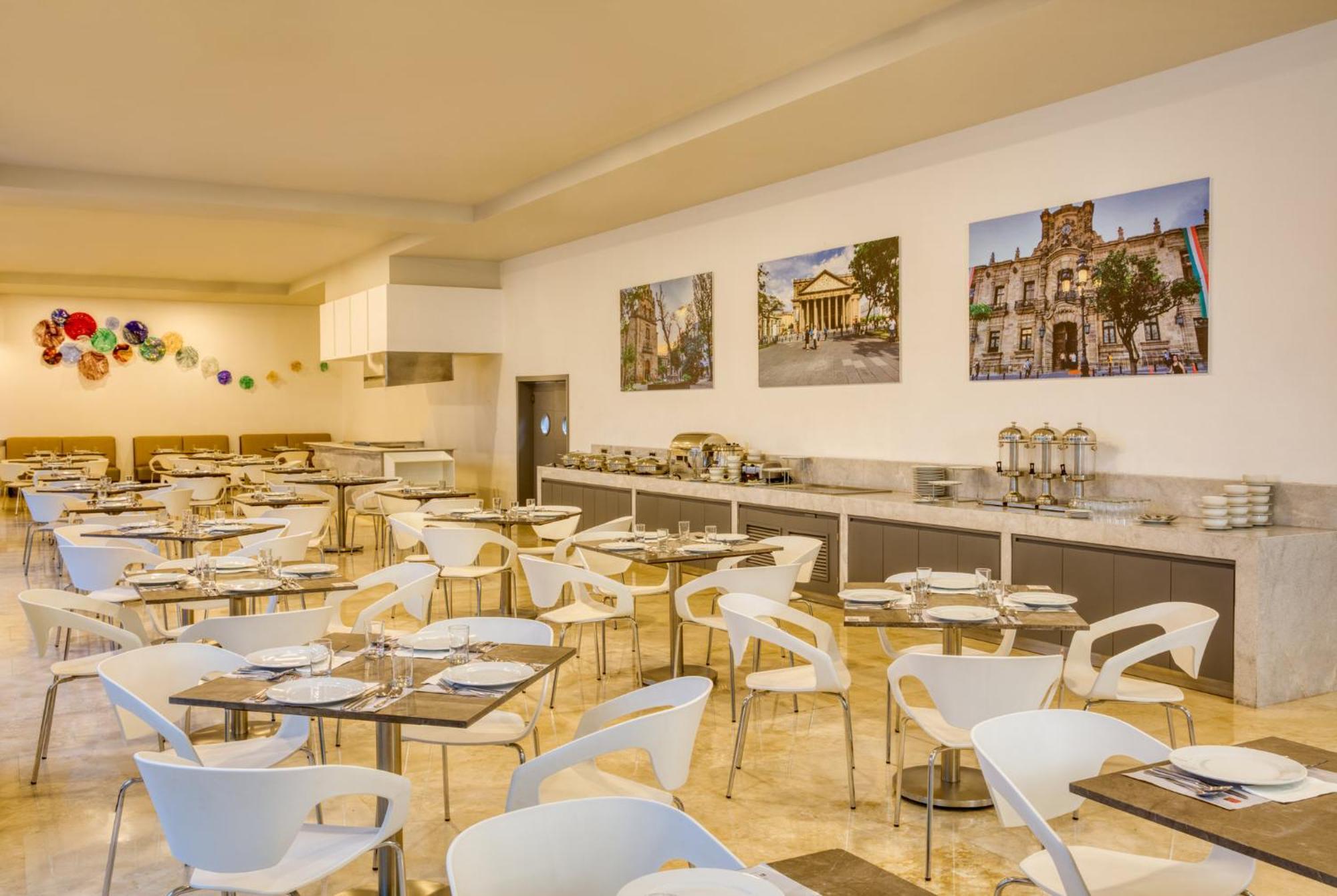 Fiesta Inn Guadalajara Aeropuerto Las Pintas Eksteriør bilde