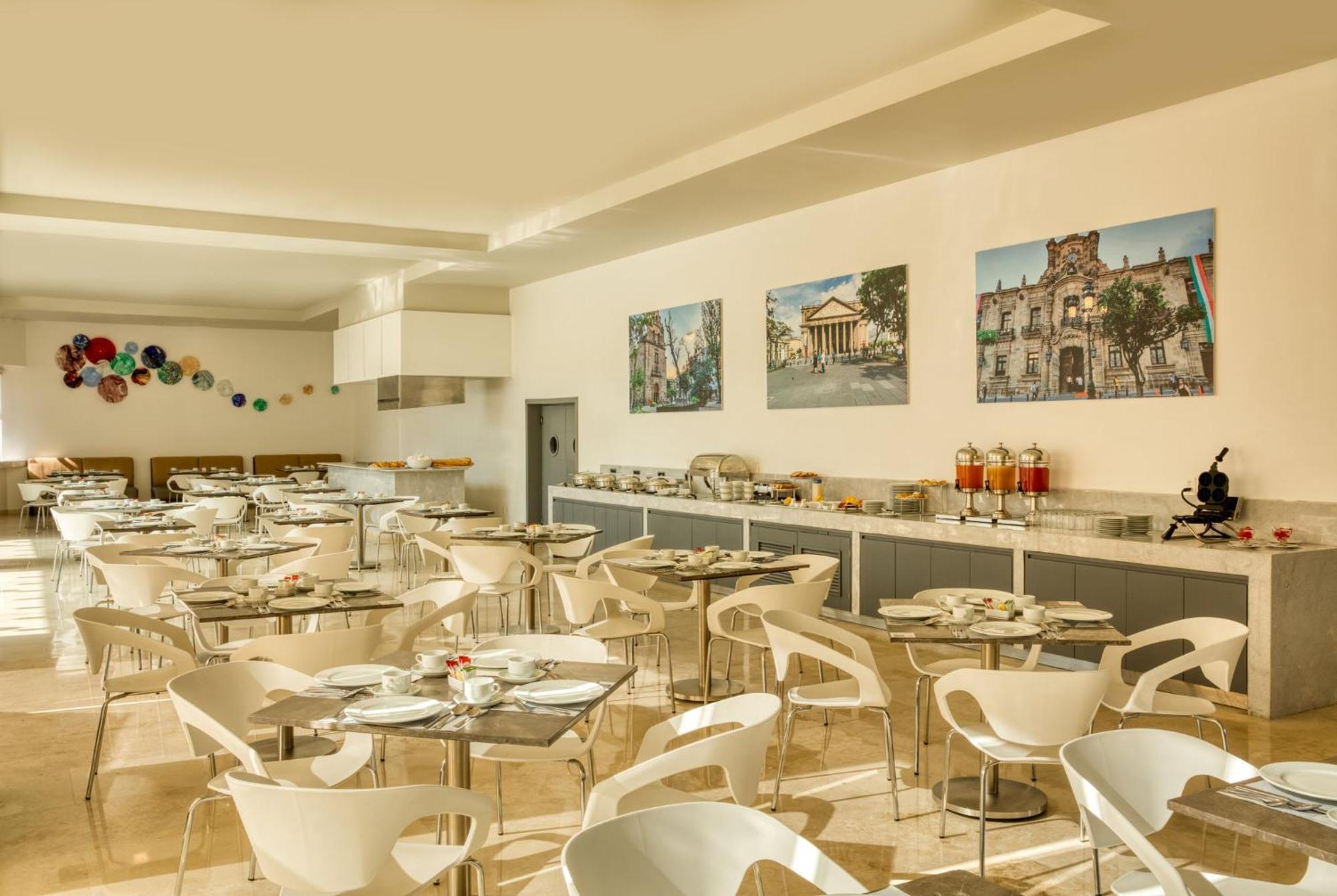 Fiesta Inn Guadalajara Aeropuerto Las Pintas Eksteriør bilde